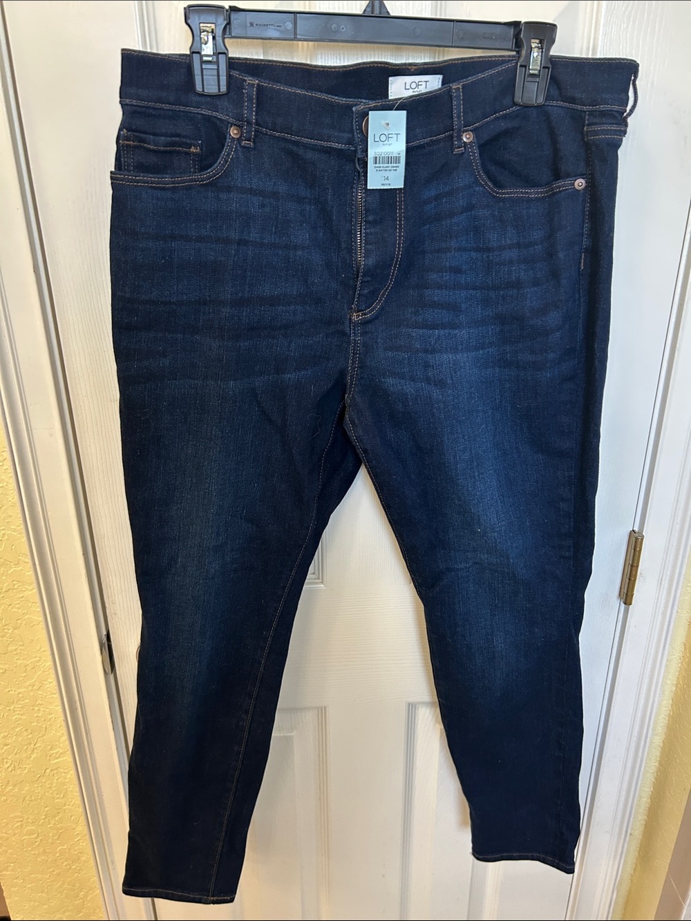 LOFT Women’s Dark Indigo Skinny Jeans